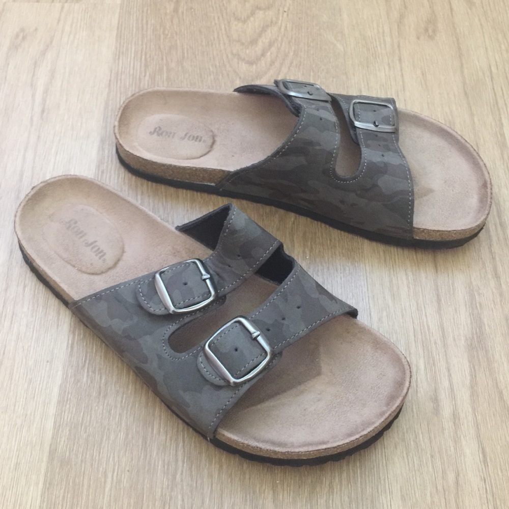 Ron Jon Camo Sandals, Size 7 (Men’s)